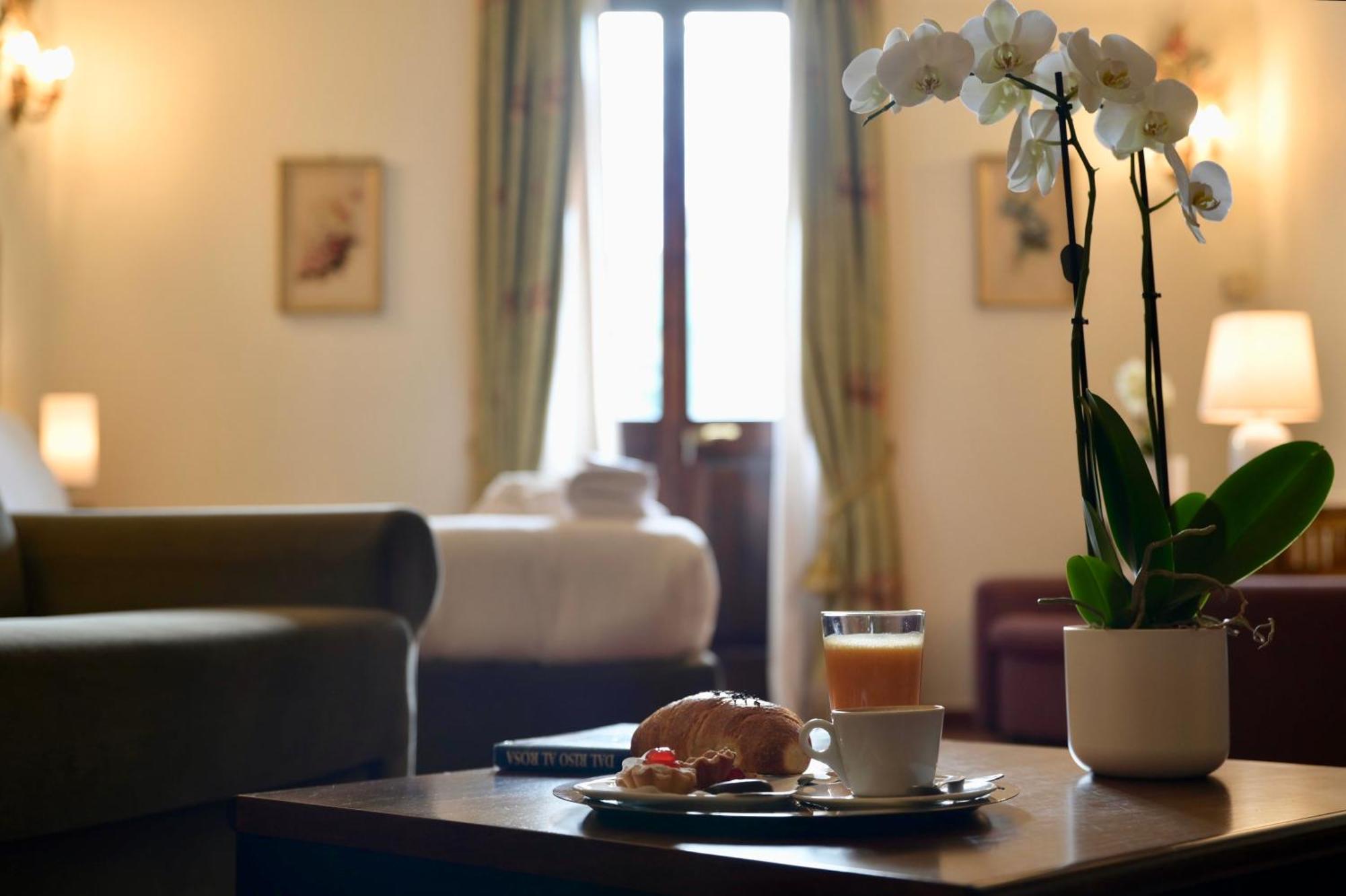Hotel Dimora Conte Cavour Vercelli Esterno foto