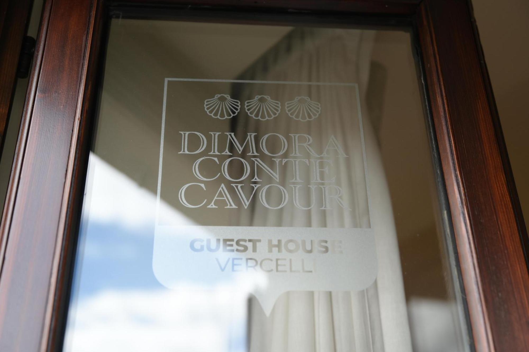 Hotel Dimora Conte Cavour Vercelli Esterno foto