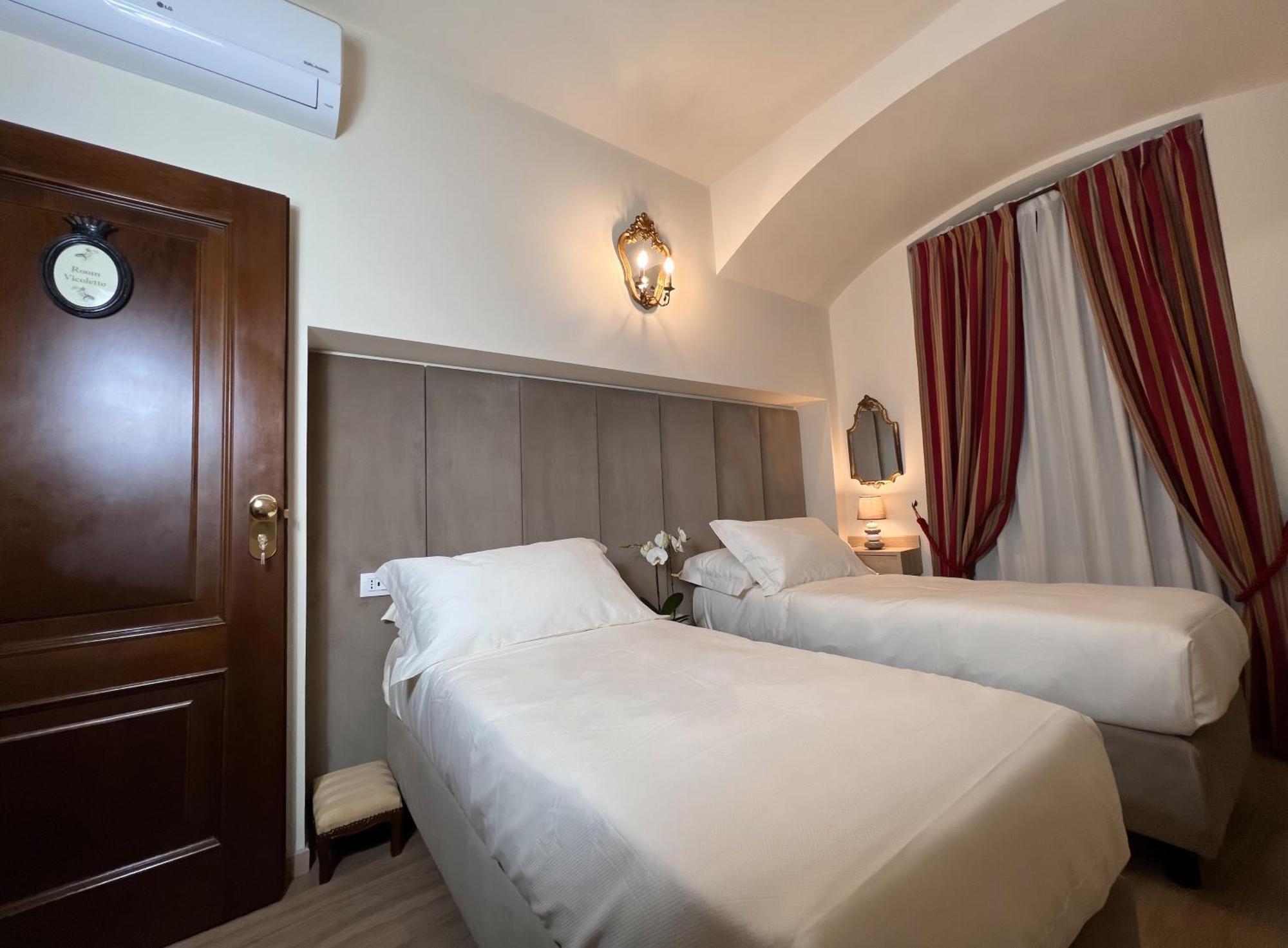 Hotel Dimora Conte Cavour Vercelli Esterno foto