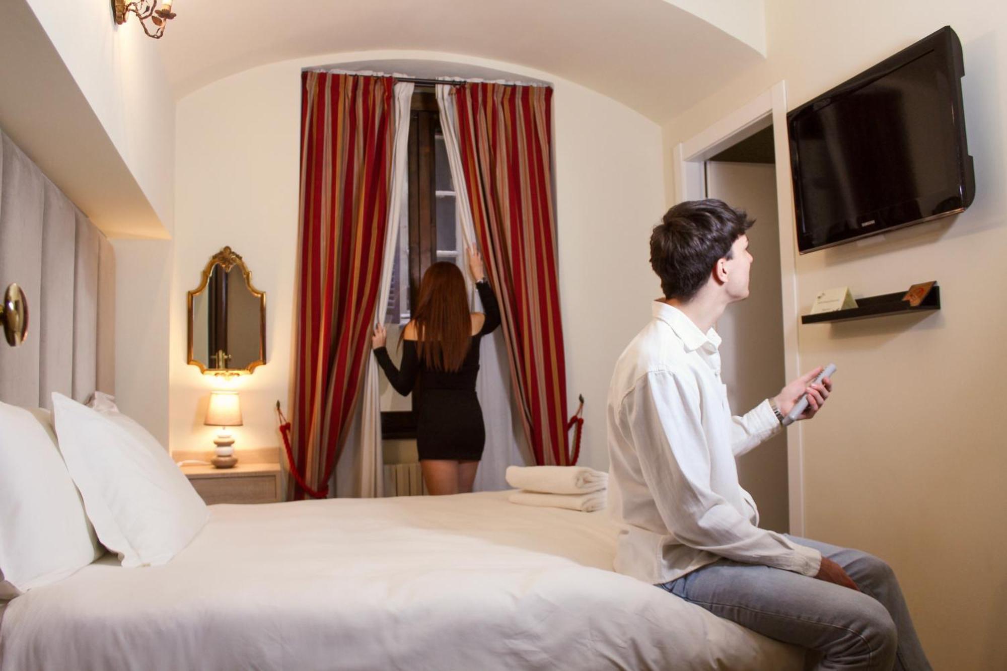 Hotel Dimora Conte Cavour Vercelli Esterno foto