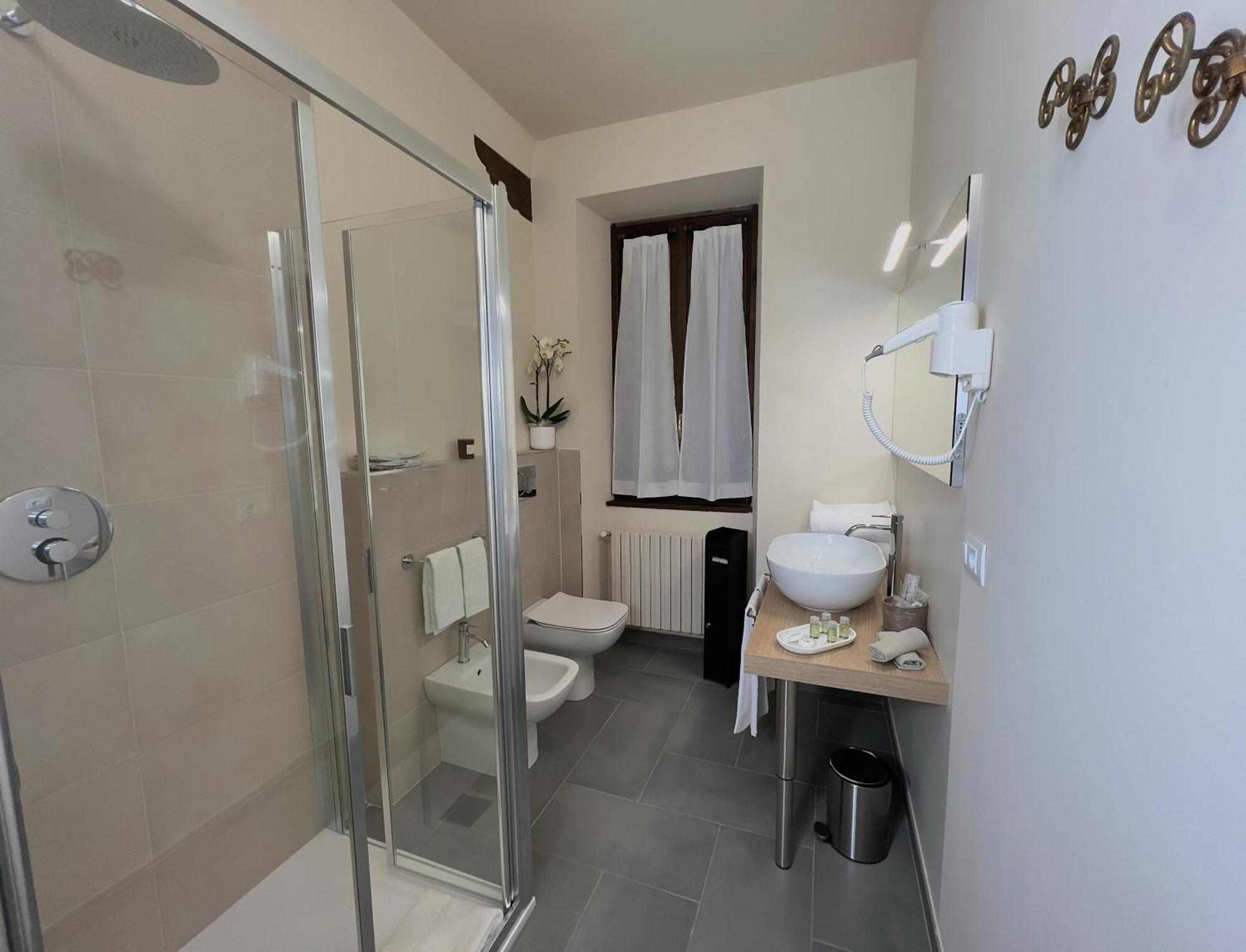 Hotel Dimora Conte Cavour Vercelli Esterno foto