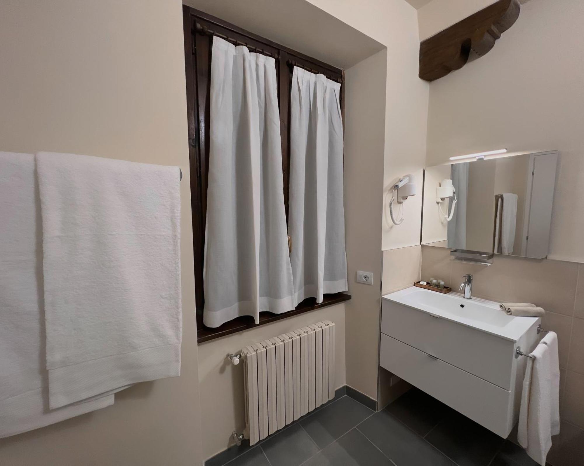 Hotel Dimora Conte Cavour Vercelli Camera foto