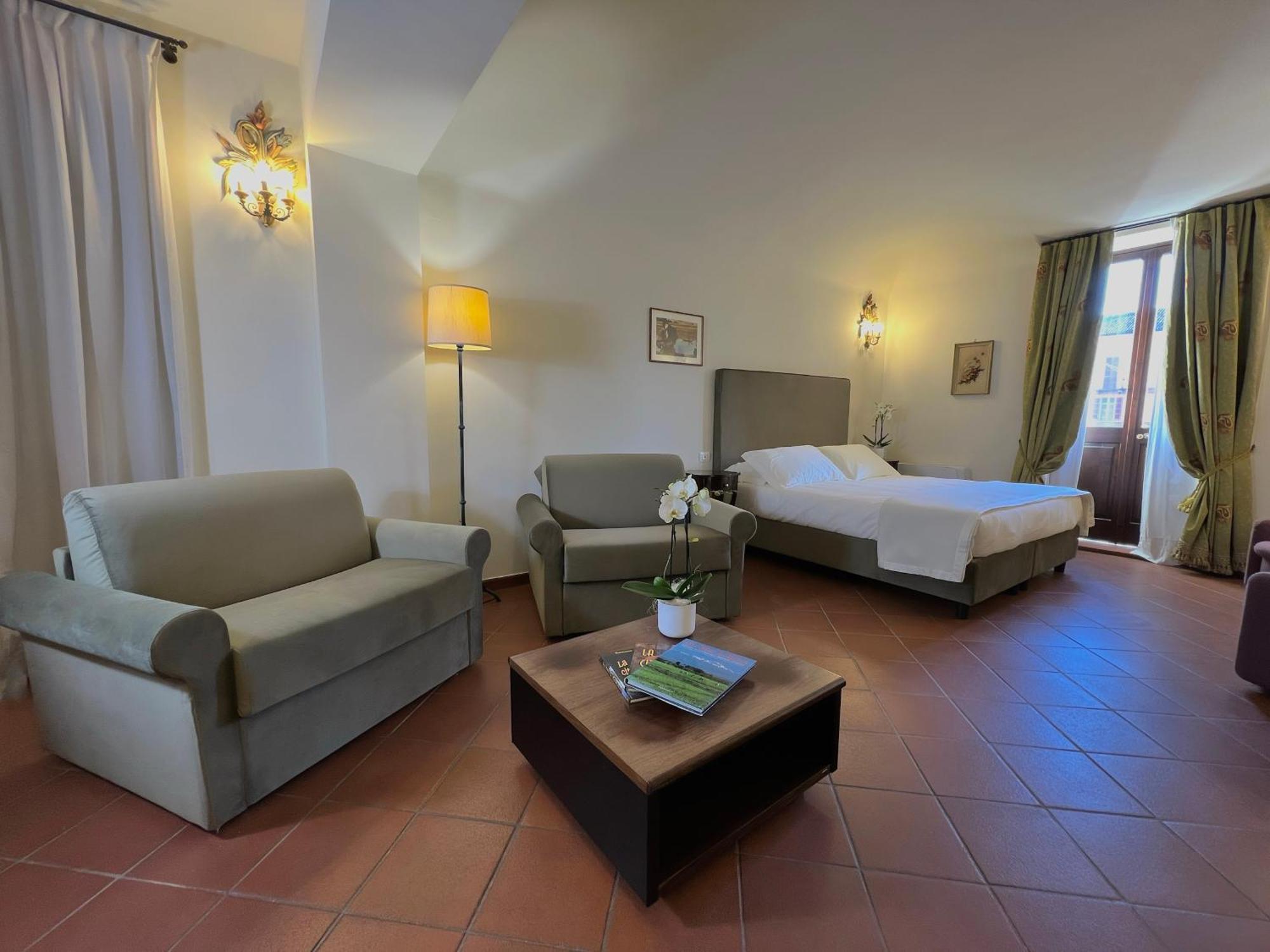 Hotel Dimora Conte Cavour Vercelli Esterno foto